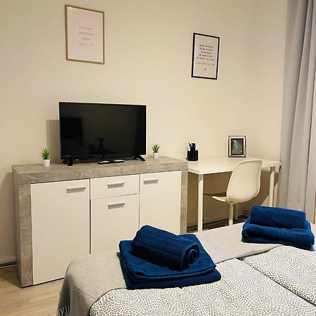 Quartier 7 - Zentral Gelegene Ferienwohnung Mit Stadtblick เบรเมอร์ฮาเฟิน ภายนอก รูปภาพ