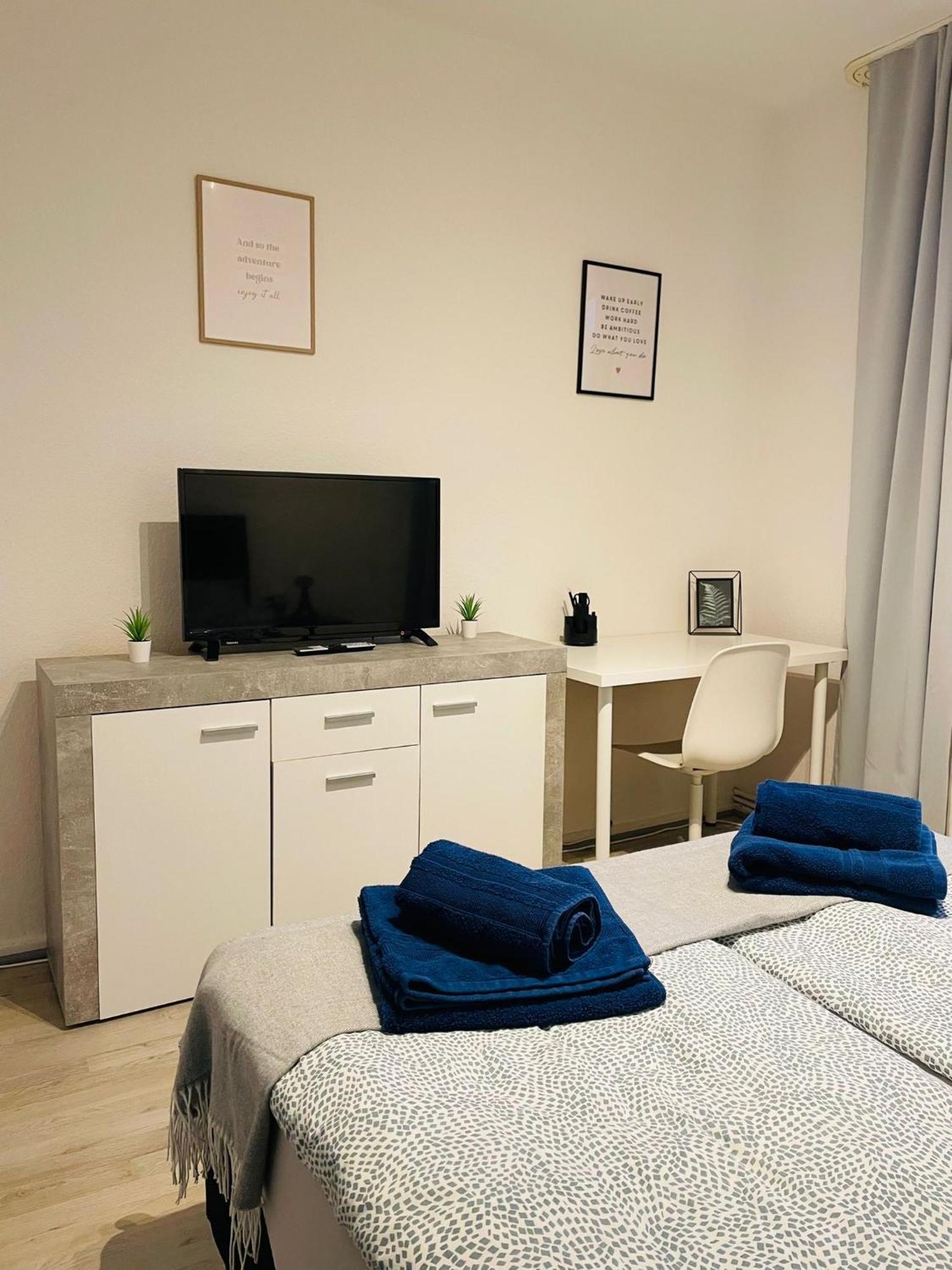 Quartier 7 - Zentral Gelegene Ferienwohnung Mit Stadtblick เบรเมอร์ฮาเฟิน ภายนอก รูปภาพ